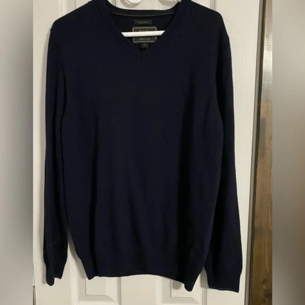 Jos A Bank‎ Reserve Italian Yarn Sweater Men’s Size Medium Navy